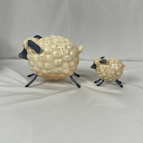 Large and Small Lamb Sheep Metal Home Decor Figurine Statue set of two - Picture 5 of 13